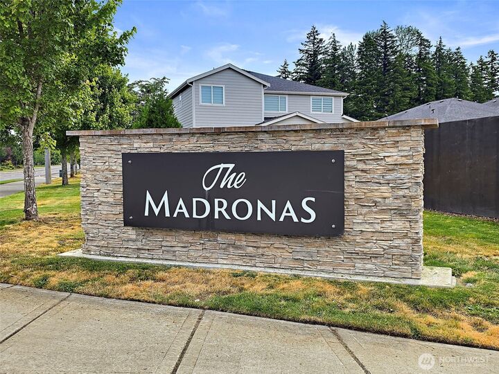 Property Photo:  12216  176th St  E  WA 98374 