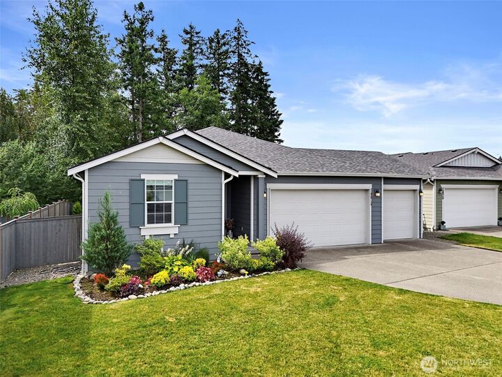 Property Photo: 12216 176th St E WA 98374