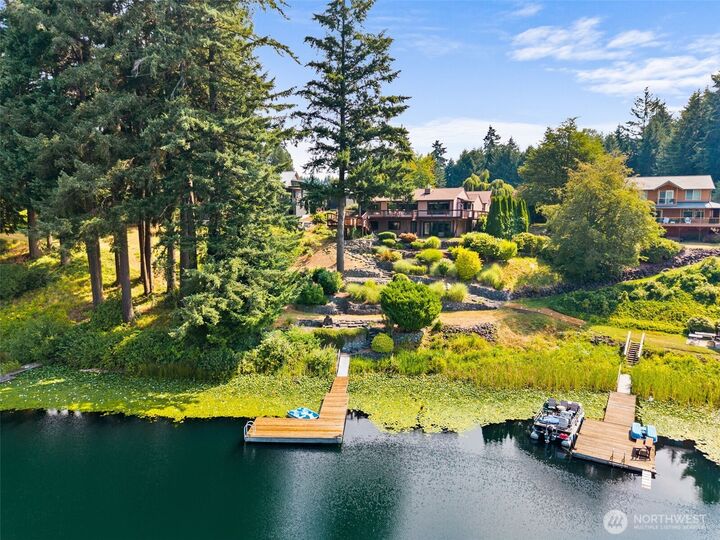 Property Photo:  2126  Log Cabin Road SE  WA 98501 
