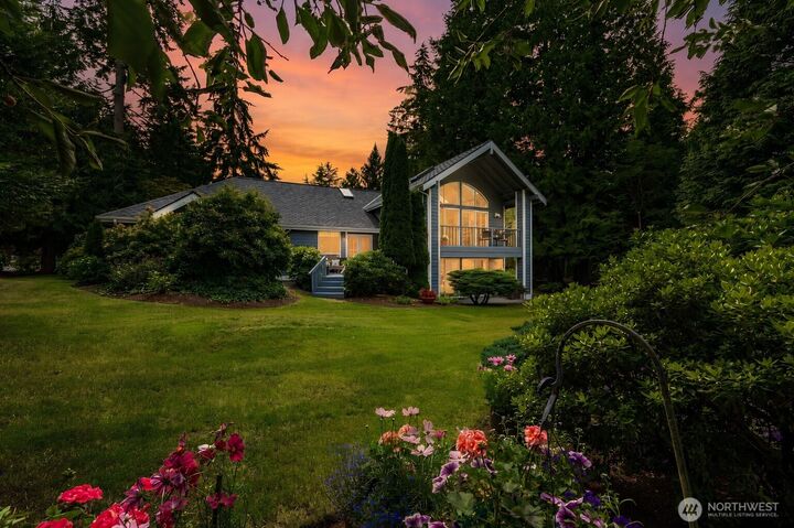 Property Photo:  8850  Bald Eagle Drive  WA 98230 