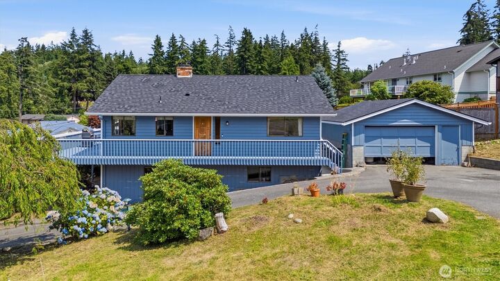 Property Photo:  352  Lochwood Drive  WA 98282 