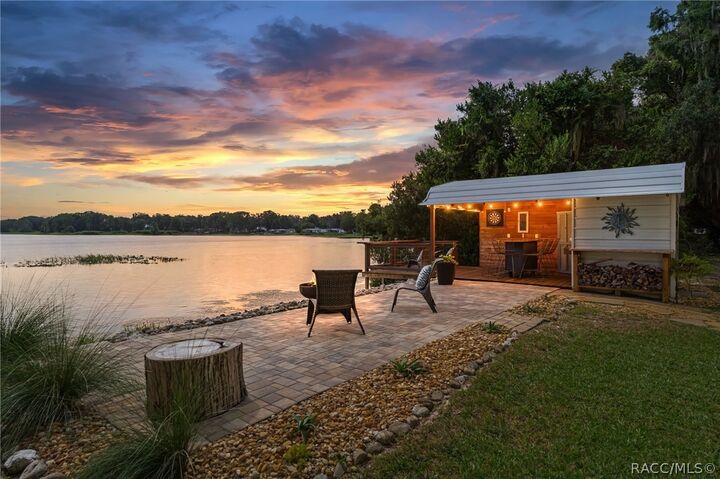 Property Photo: 412 Ella Avenue FL 34450