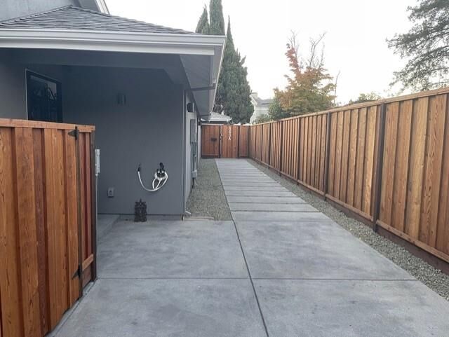 Property Photo: 843 Southampton Drive A CA 94303