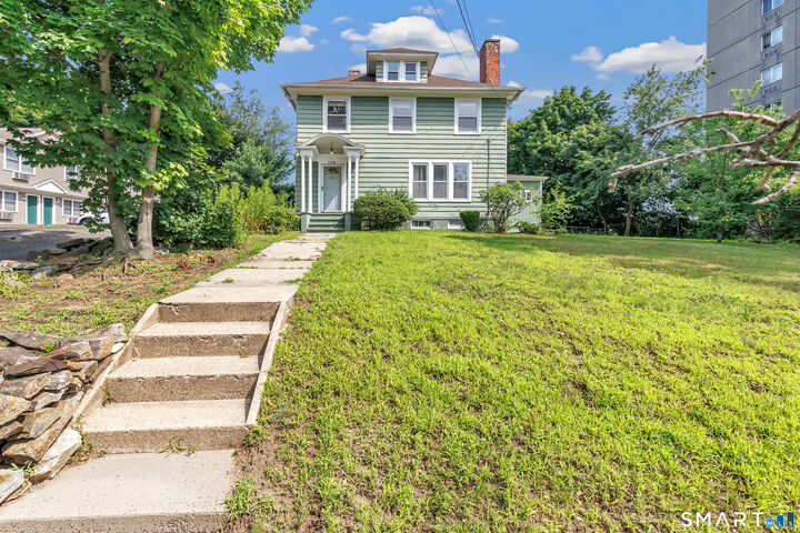 Property Photo:  170 Huntington Turnpike  CT 06610 