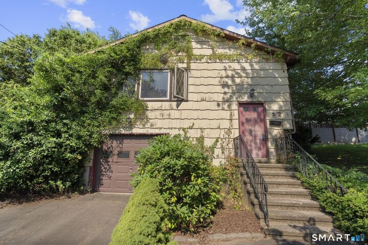 Property Photo: 122 Bellevue Avenue CT 06516