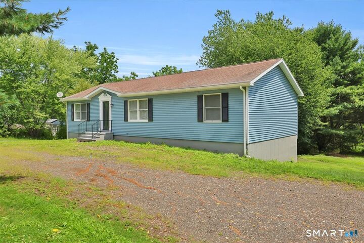 Property Photo:  774 Murdock Avenue  CT 06450 