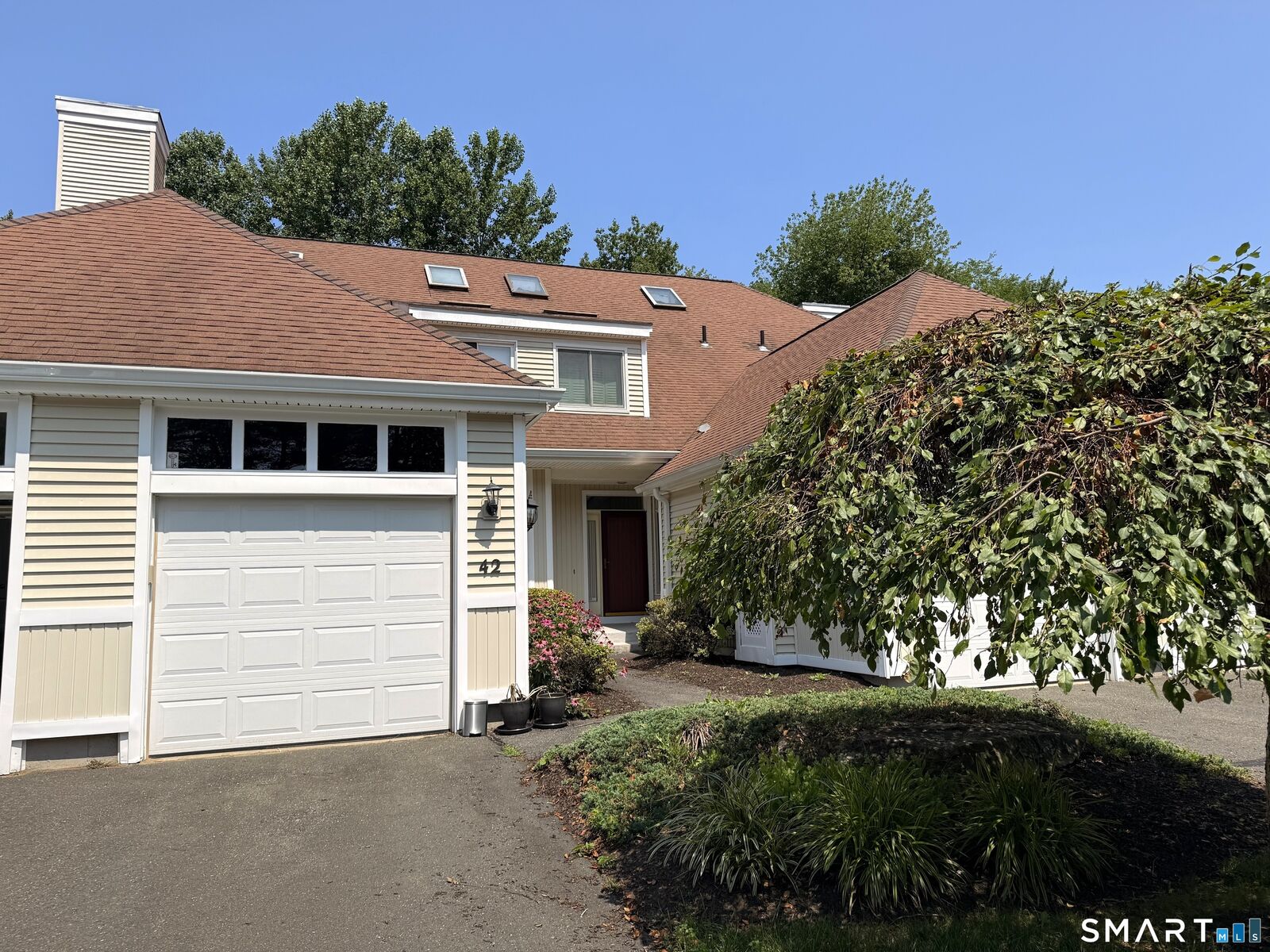 Property Photo:  42 Summerfield Gardens 42  CT 06484 