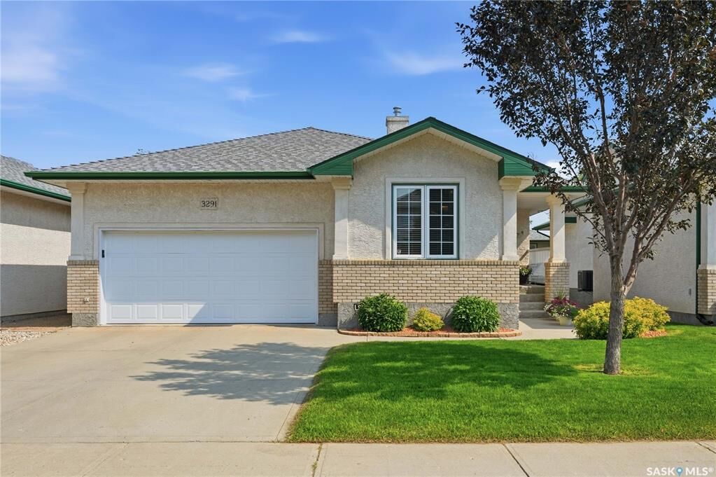Property Photo:  3291 Thames Crescent E  SK S4V 2Y9 