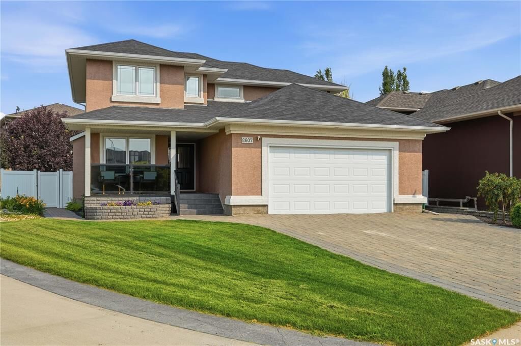 Property Photo:  8607 Wascana Gardens Lane  SK S4V 1G1 