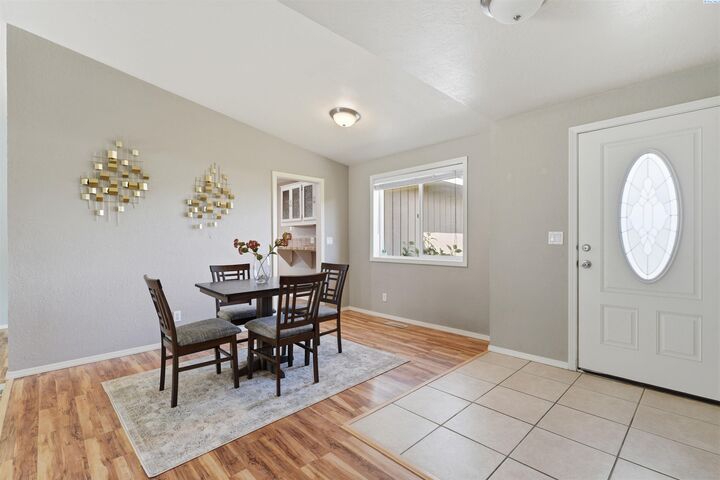 Property Photo:  3313 S Ione St  WA 99337 