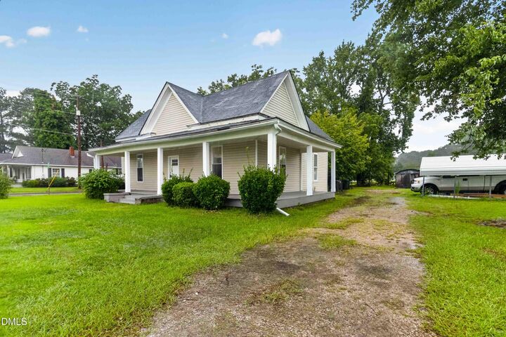 Property Photo: 2008 Downing Street SW NC 27893