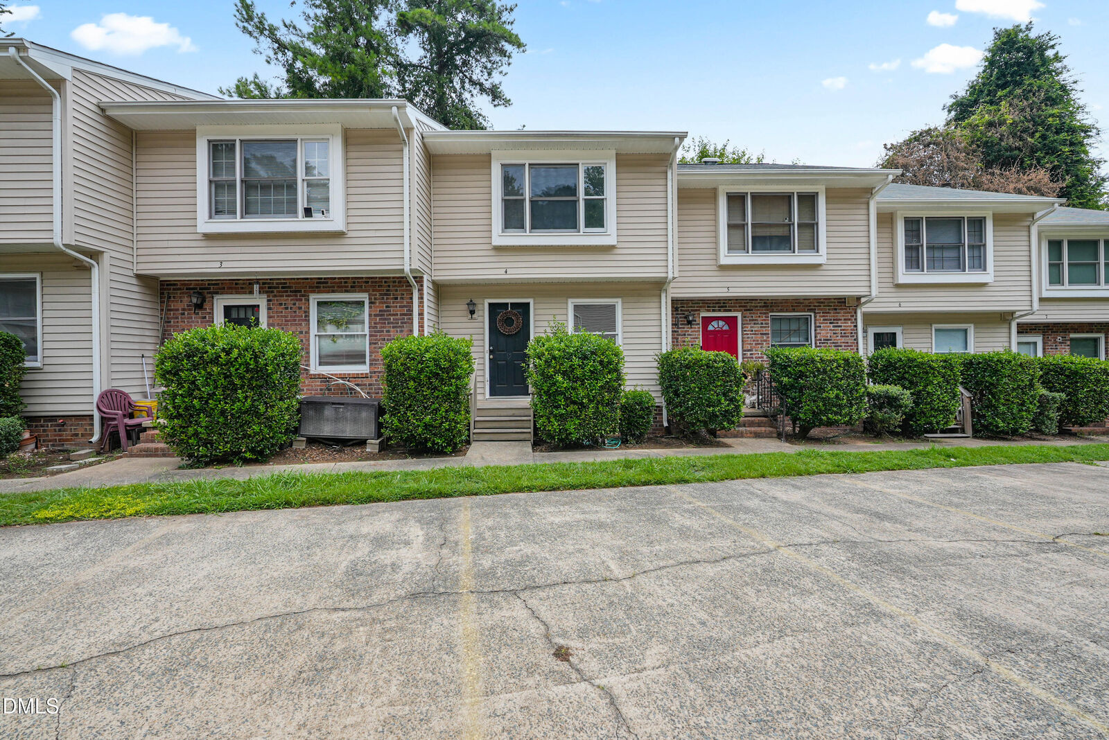 Property Photo:  875 Martin Luther King Junior Boulevard Apt 4  NC 27514 