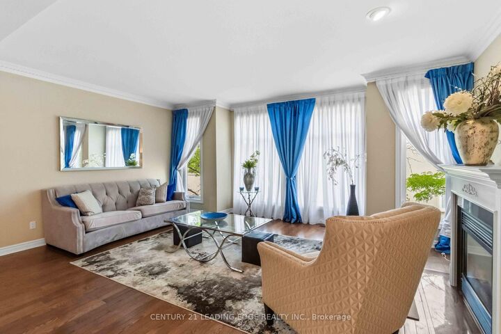 Property Photo:  47 Cordoba Drive 5  ON L4J 8J8 