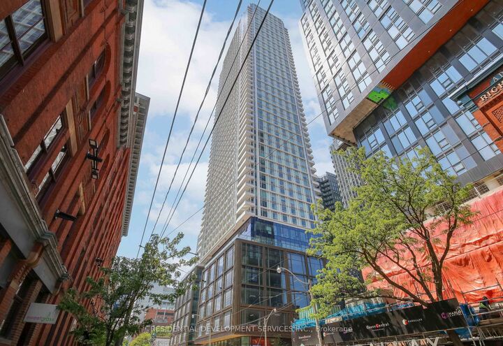 88 Queen Street 815 — photo 1