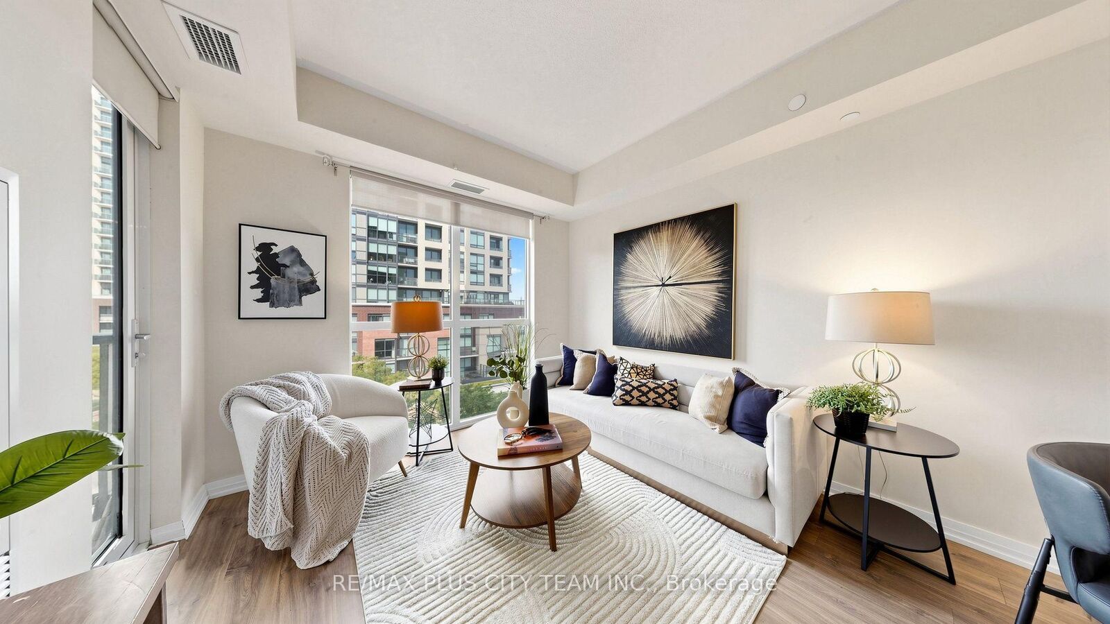 Property Photo:  50 Thomas Riley Road 423  ON M9B 0C5 