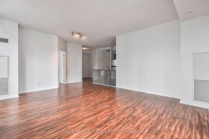 Property Photo:  16 Yonge Street 2711  ON M5E 2A1 