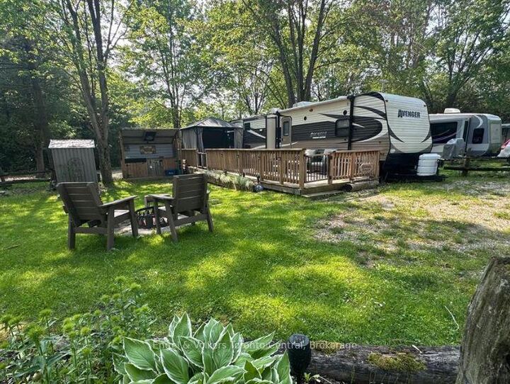 Property Photo: 7489 Sideroad 5 E N/A S4 ON N0G 2L0