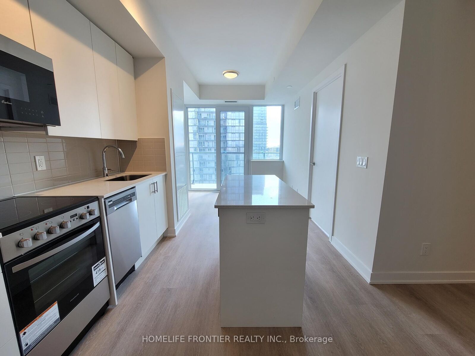 Property Photo:  15 Ellerslie Avenue 2504  ON M2N 5P6 