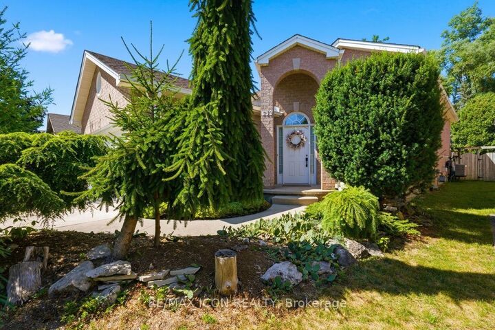 632 Thornwood Drive — photo 1