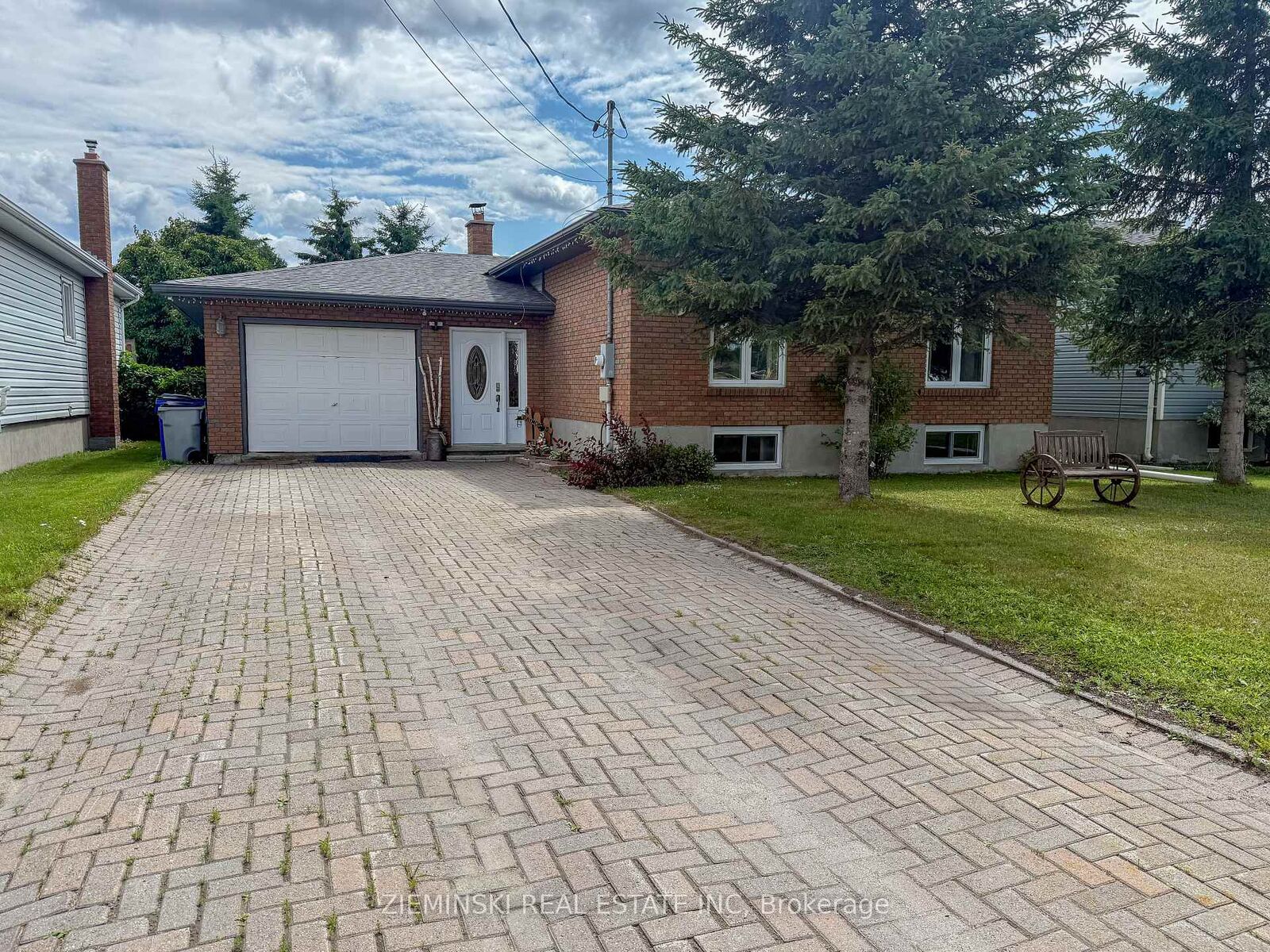 Property Photo: 605 Bristol Road ON P0N 1C0