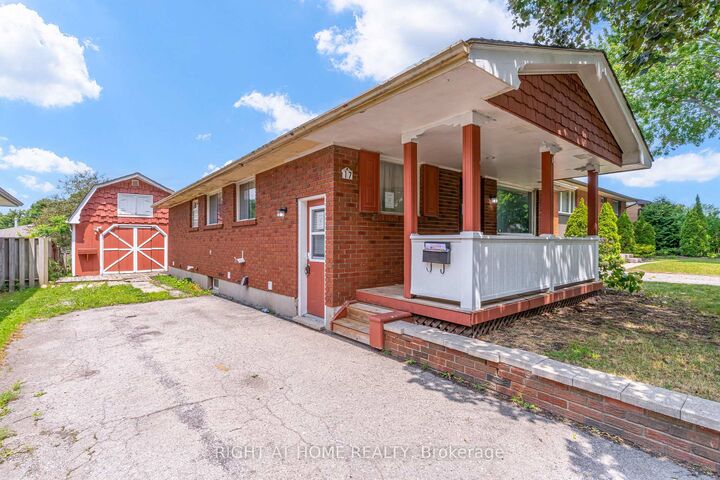 Property Photo: 17 Toulon Crescent ON N5V 1J4