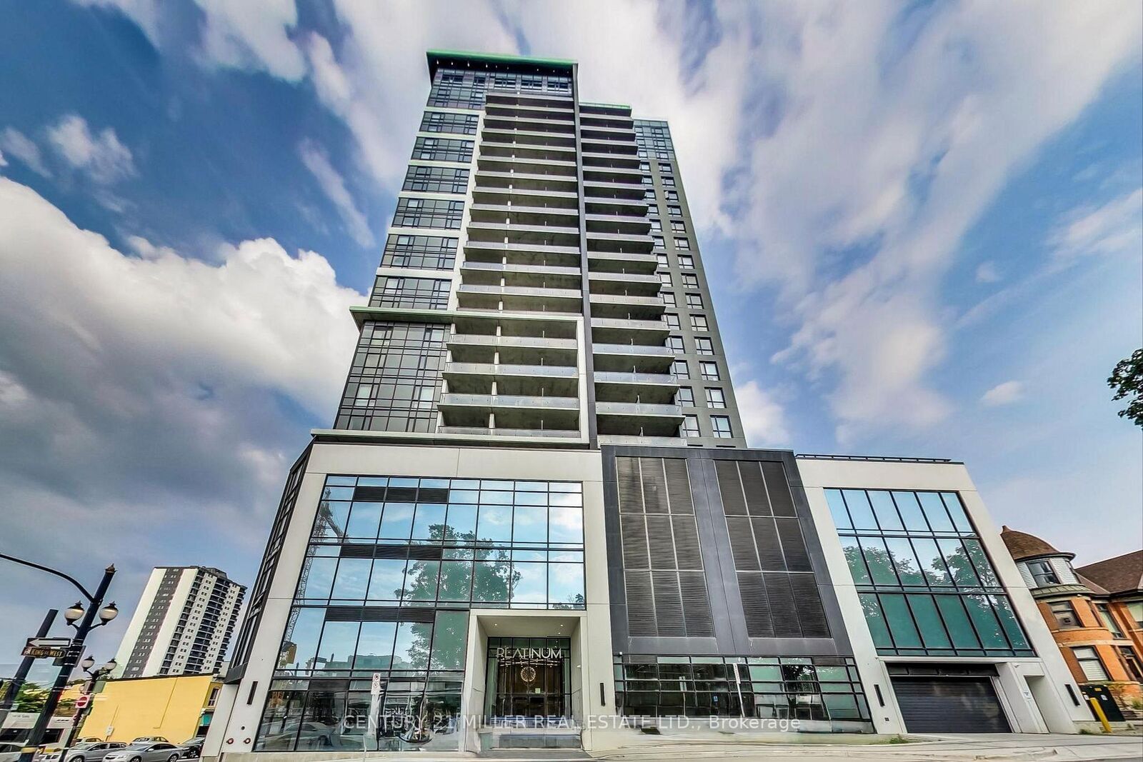 Property Photo:  15 Queen Street S 12  ON L8P 0C6 