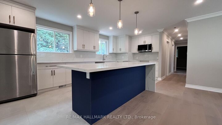 Property Photo: 758 Botany Hill Crescent ON L3Y 3A8