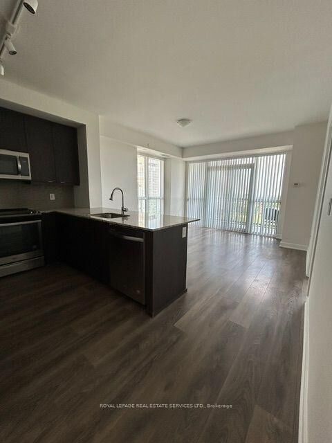 Property Photo: 4633 Glen Erin Drive 1004 ON L5M 0Y6