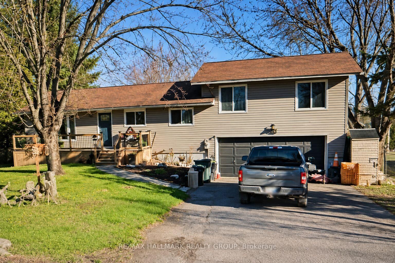 Property Photo:  244 Kedey Street  ON K0A 1X0 