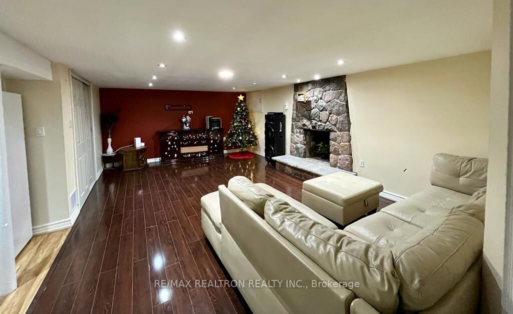 Property Photo: 564 McCowan Road Bsmnt ON M1J 1J8