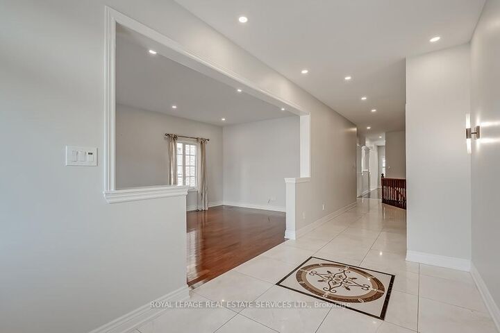 Property Photo:  2596 North Ridge Trail  ON L6H 7L5 