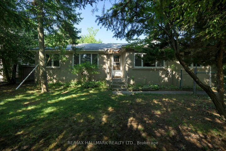 4 Crestview Road — photo 1