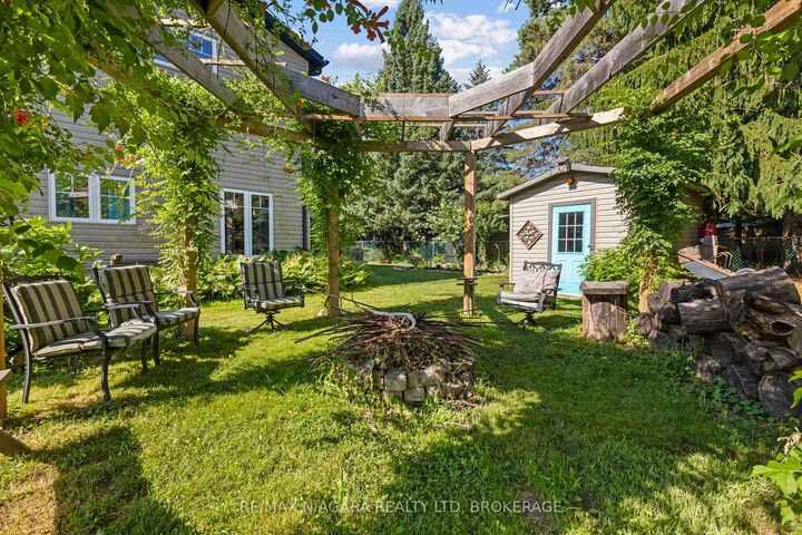 Property Photo:  1 Linden Avenue  ON L0S 1E3 