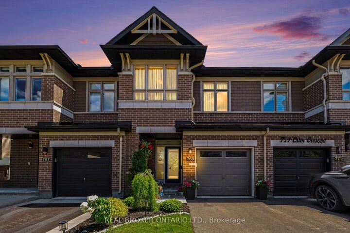 Property Photo: 769 Cairn Crescent ON K1W 0P4