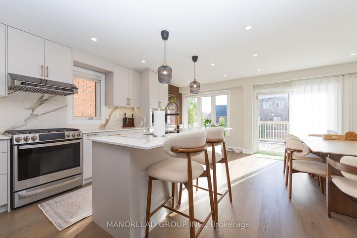 8 Rock Garden Street — photo 1