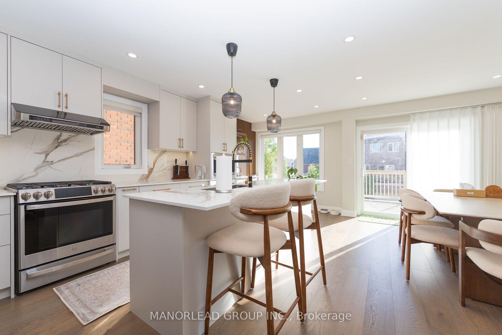Property Photo:  8 Rock Garden Street  ON L6B 0J6 