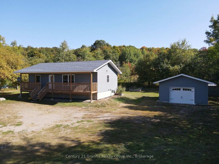 Photo de la propriété:  1160 Kennisis Lake Road  ON K0M 1S0 