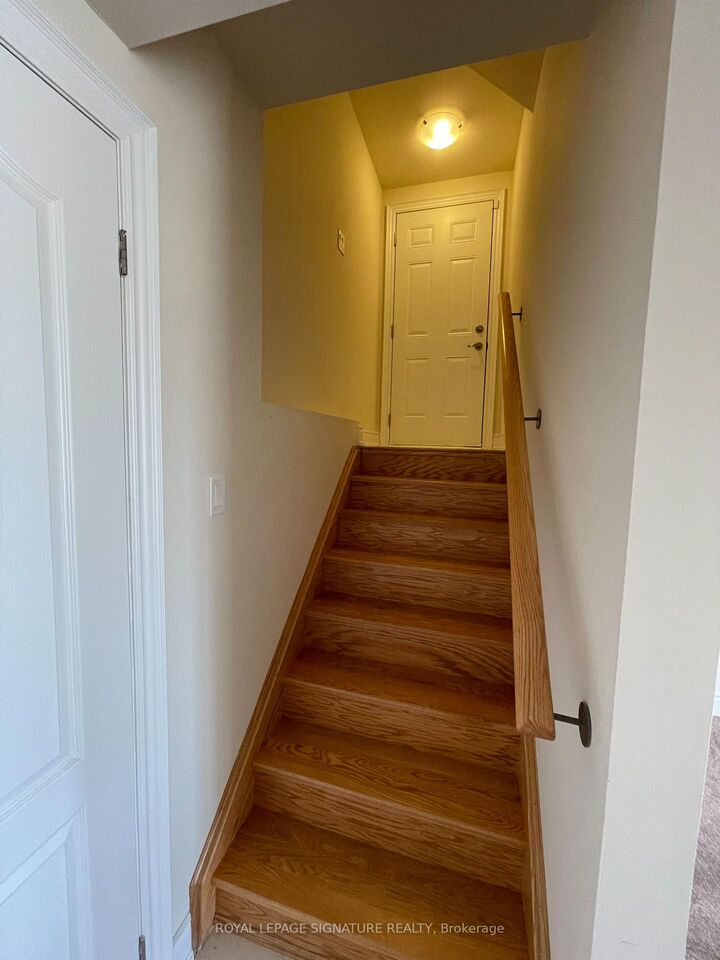 Property Photo:  77 Ben Sinclair Avenue  ON L9N 0S3 