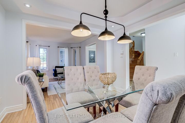 Property Photo: 7460 Terragar Boulevard ON L5N 8H1