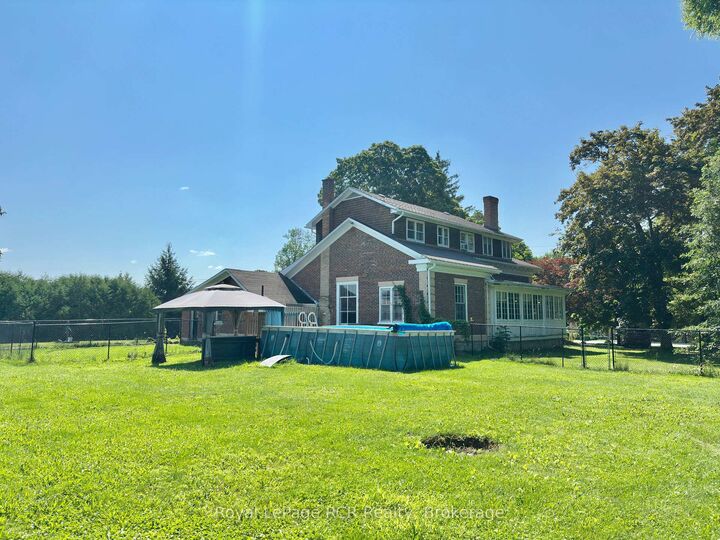 388 Durham Road E — photo 1