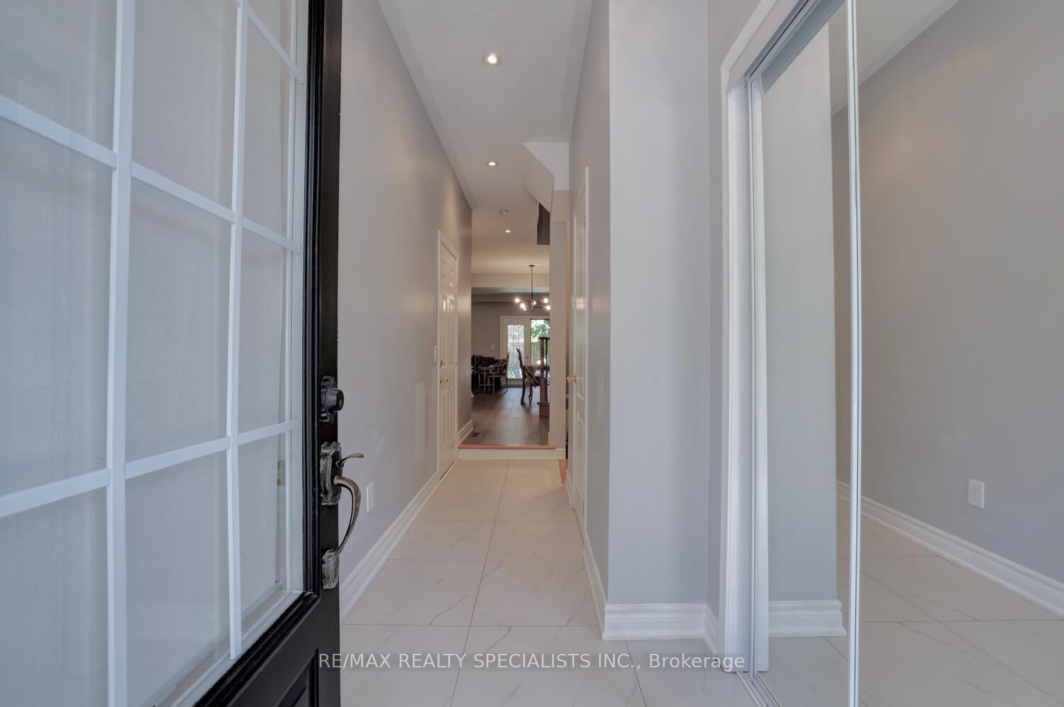 Property Photo: 2401 Fifth Line W 8 ON L5K 1V9