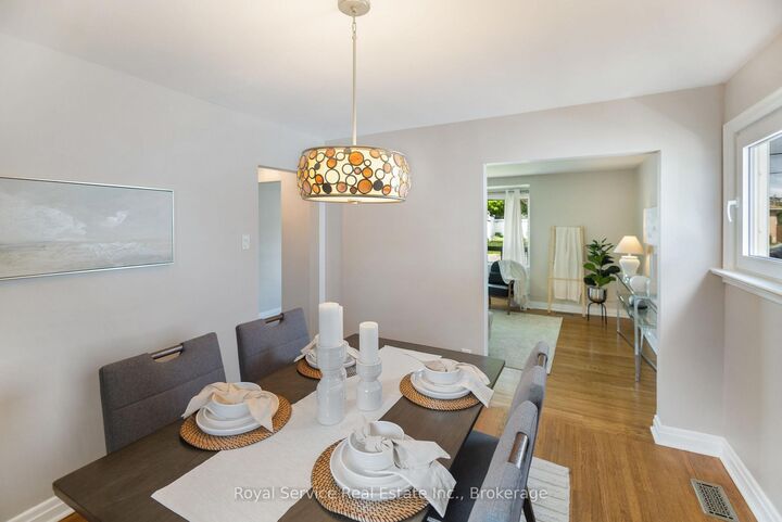 Property Photo: 558 Burnham Street ON K9A 2X1
