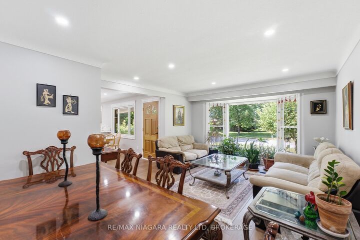 Property Photo:  11 Richelieu Drive  ON L2M 2B7 