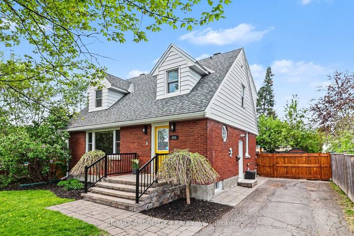 Property Photo:  805 Smyth Road  ON K1G 1P2 