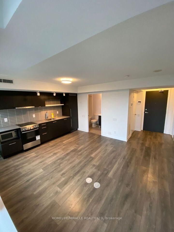 Property Photo: 365 Church Street 1407 ON M5B 0B5