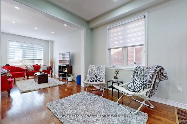 Property Photo: 14 Mission Ridge Trail ON L6P 3A2