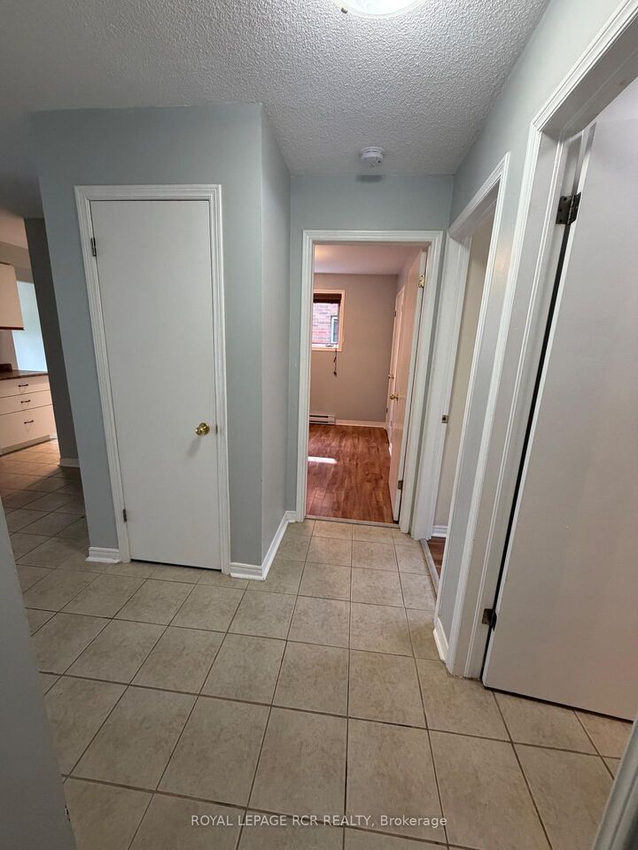 Property Photo:  50 Third Street B - Unit 4 (Lower Level)  ON L9W 2B1 