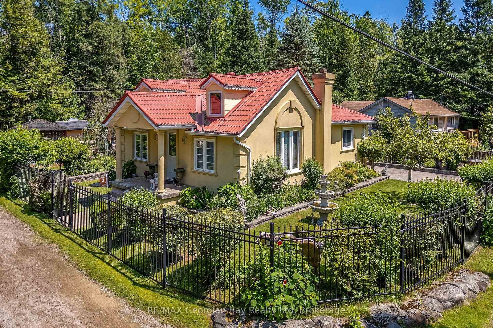 Property Photo: 3 Brookside Drive ON L0L 2J0