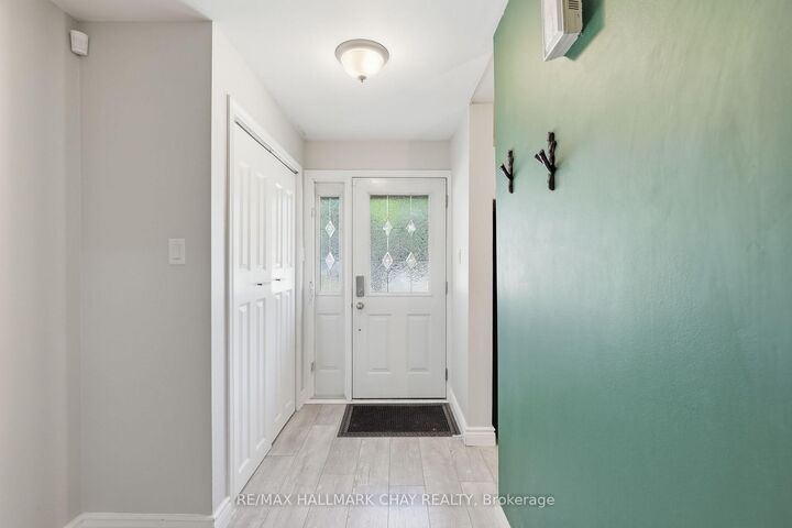 Property Photo:  536 Tenth Street  ON L9Y 4C1 
