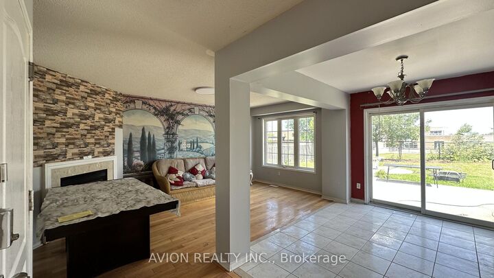 Property Photo:  61 Crannyfield Drive  ON L7A 3X3 